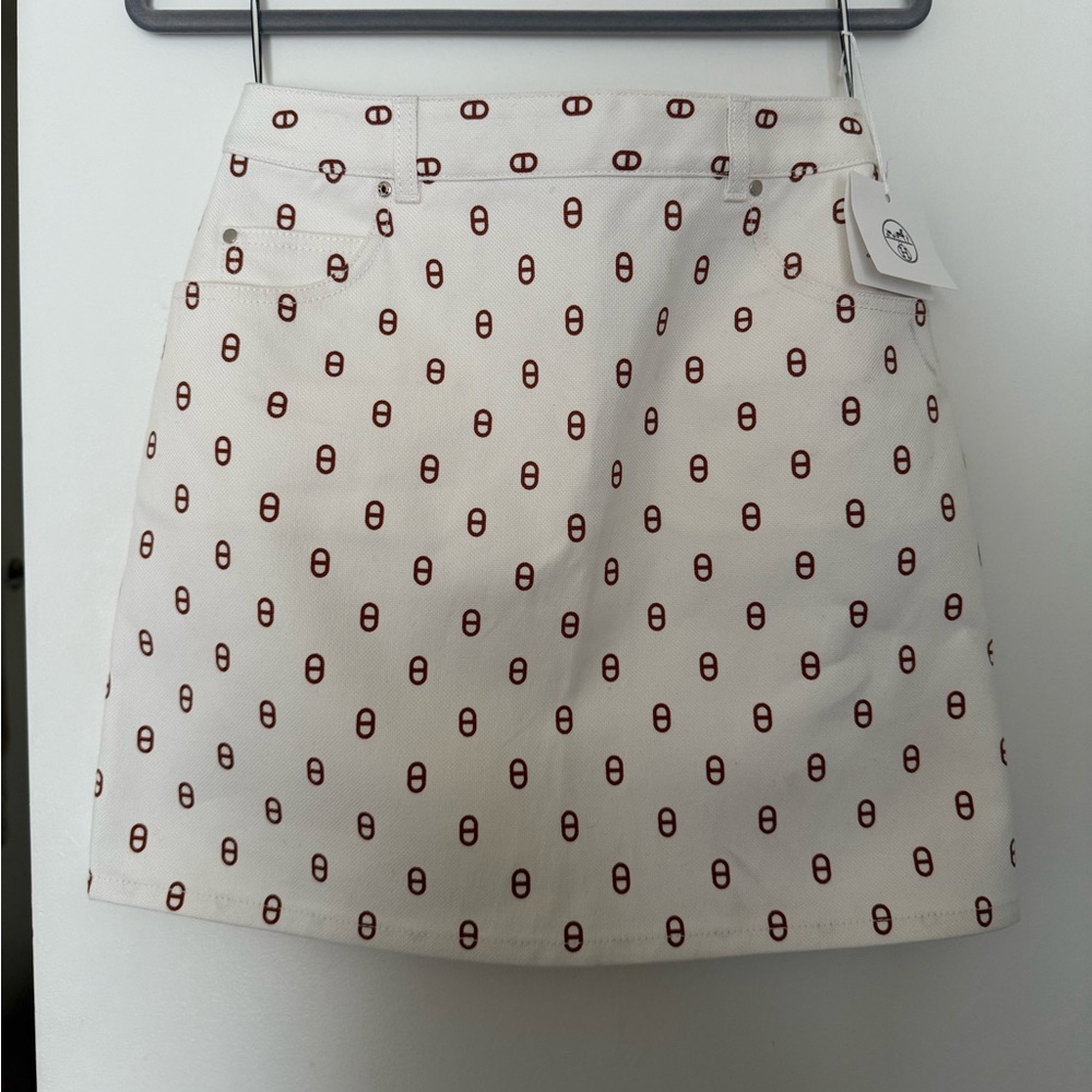 Never worn Hermes skirt with tag.